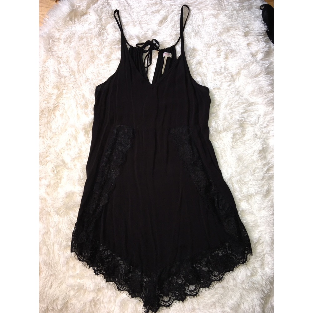Free People Eyelash Slip! Black color, size XS